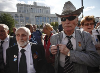 Veteran defenders of the Russian parliament gather together to mark the 20th anniversary of the start of the attempted coup.