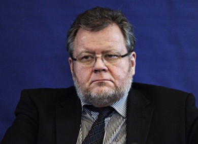 Iceland's foreign minister Ossur Skarphedinsson says he will consult with other Nordic foreign ministers before following up on the parliament's recognition of a Palestinian state.