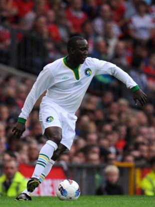 Yorke in action for New York Cosmos at Paul Scholes' testimonial last year.