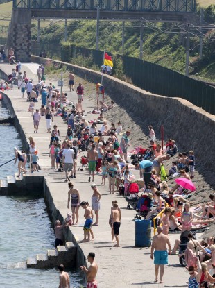 The packed bathing area at Seapoint in Co Dublin earlier this week