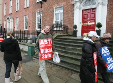 Workers on an official ASTI picket outside Loreto College in Dublin in 2009.