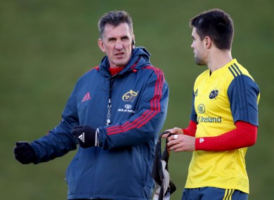 Munster coach Rob Penney chats to scrum-half Conor Murray.