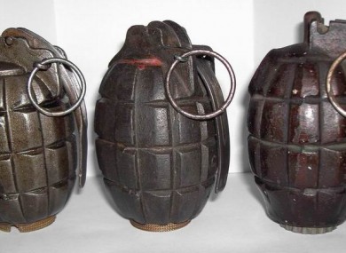 File: A Mills-type grenade