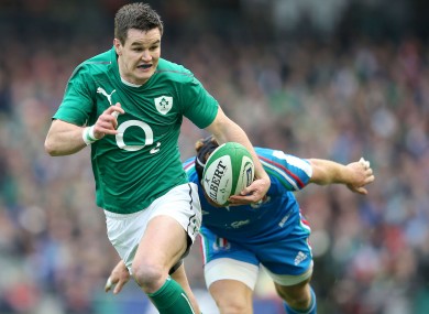 Sexton breaks clear to score his first try against Italy.