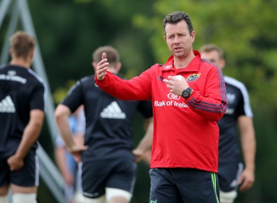 Walsh joins Munster after a year with Cork Con's U20 side.