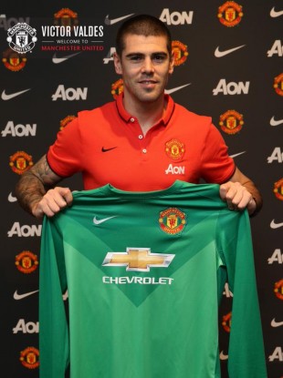 Valdes with the United shirt.