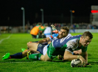 Connacht's Robbie Henshaw gets in for a try.