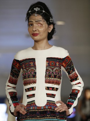 Model and acid attack victim Reshma Querishi models the Archana Kochhar collection.