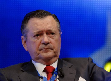 Spain's Supreme Court has refused to comment on reports that Santander CEO Alfredo Sáenz has been banned from banking for life.