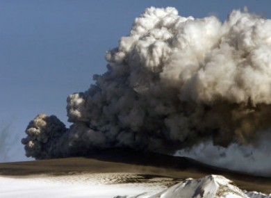 A plume of ash rises from the volcano in southern Iceland's Eyjafjallajokull glacier on 19 April, 2010.