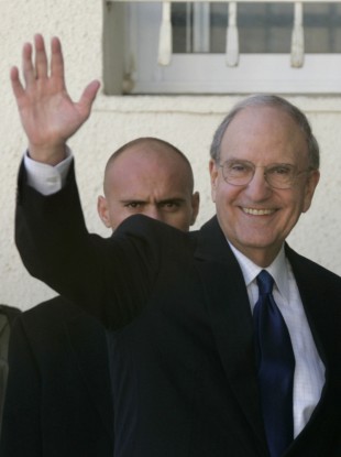 George Mitchell is set to wave goodbye to brokering an agreement between Israel and Palestine.