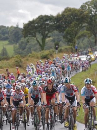 The pack during yesterday's stage.