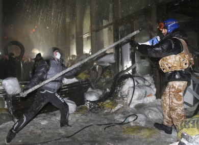 Protesters attack 'Ukrainian House' in Kiev