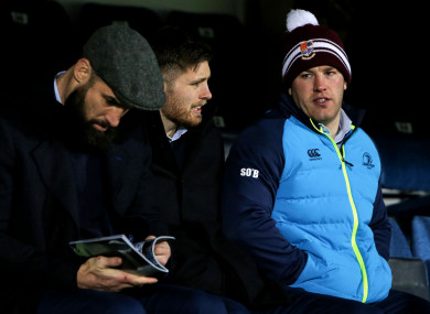 O'Brien (in his Tullow RFC hat) chats with with Scott Fardy and Ross Byrne on Friday.