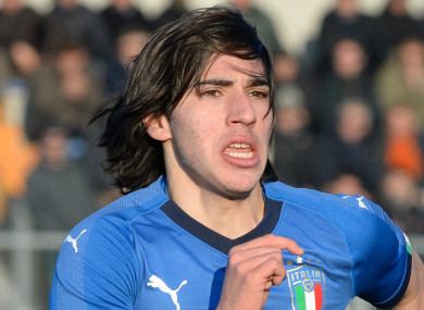 Sandro Tonali in action for Italy's U19s.