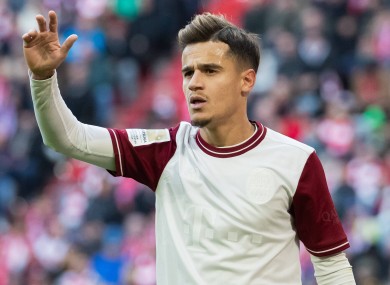 Philippe Coutinho warming up for Bayern pre-pandemic.