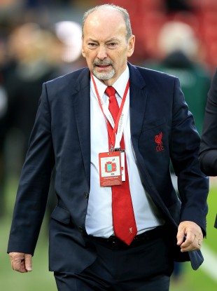 Liverpool chief executive Peter Moore will step down at the end of next month.