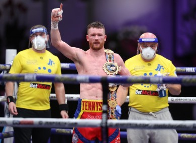Champ: James Tennyson.