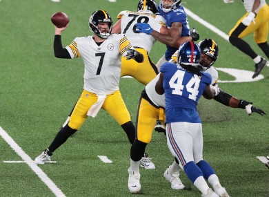 Pittsburgh Steelers quarterback Ben Roethlisberger (7) throws the ball during the first half.