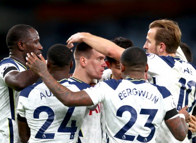 Tottenham Hotspur's Giovani Lo Celso (centre) celebrates with his teammates after scoring.