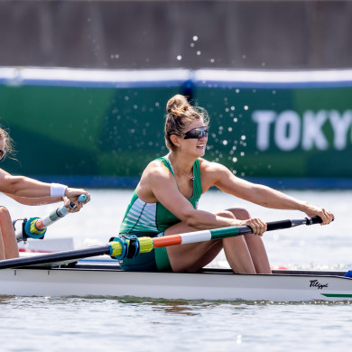 Monika Dukarska and Aileen Crowley on the water for Ireland.