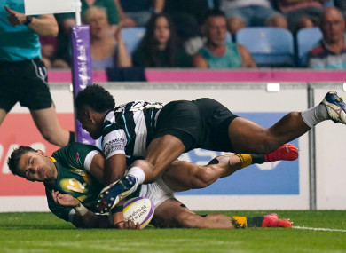 South Africa's Muller Du Plessis scores a try.