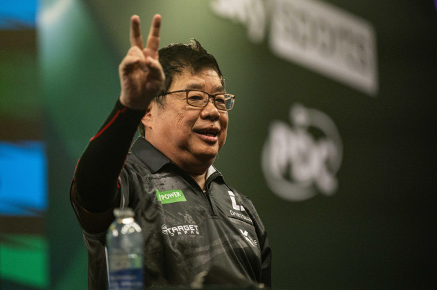 71-year-old Lim makes World Darts Championship history to set up Humphries rematch