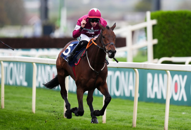 Brighterdaysahead much the best in Aintree Hurdle