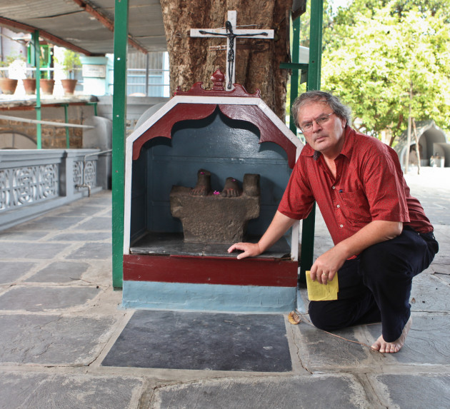 Comhrá faoin mbás 'nach mbeadh go minic ag athair agus mac' le craoladh ar Luan Cásca