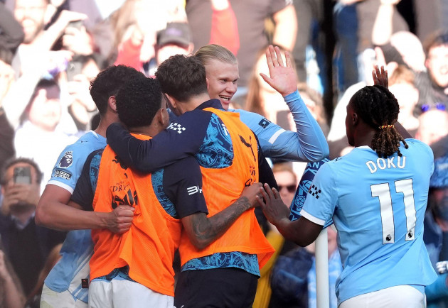 Manchester City beat leaders Arsenal 2-1 in pivotal Premier League title clash