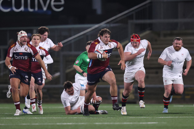 In-demand prop De Lutiis rebuffs Ireland to commit to Australia