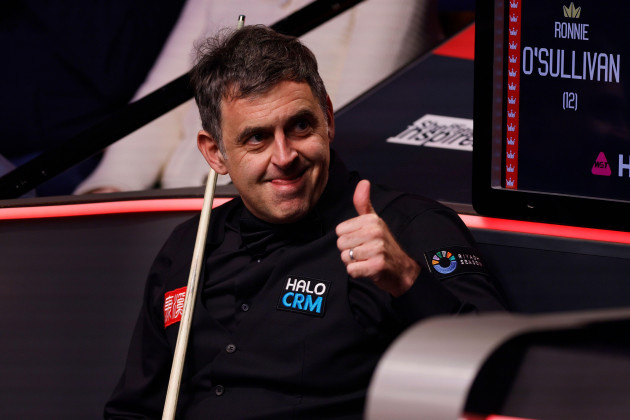 Ronnie O’Sullivan storms into last 16 with old cue from under bed in Ireland