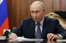 Putin announces ceasefire in Ukraine war for Orthodox Easter 