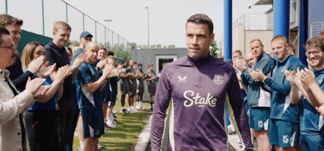 'This means a lot to me' - Emotional scenes as Séamus Coleman bids farewell to Everton
