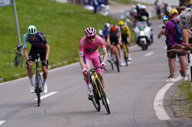 Vingegaard climbs to fourth stage win to tighten grip on Giro