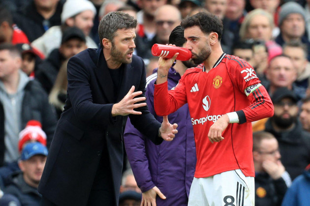 Michael Carrick eager to keep Man United's newly crowned Footballer of the Year