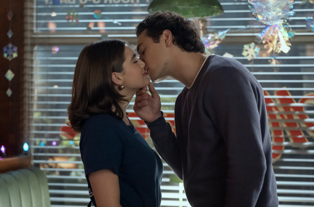 What you need to know about the hockey romance series Off Campus