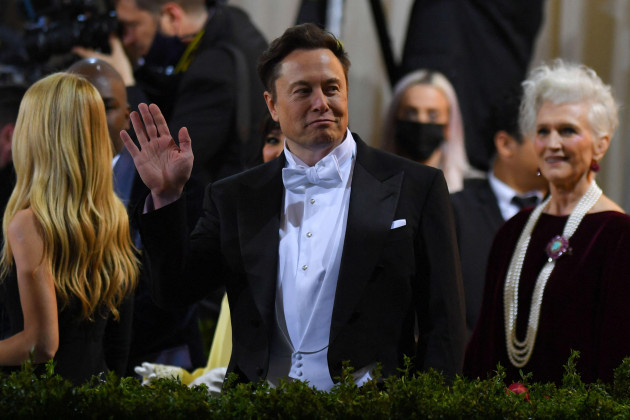 Researchers say Elon Musk 'instrumental' in amplifying anti-migrant narratives after Belfast knife attack
