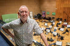 Amhrán Mhuínse ar bharr liosta na n-amhrán Gaeilge is fearr le héisteoirí RTÉ RnaG