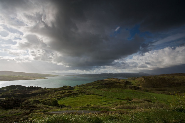 Thunderstorm warning in place for several parts of the country as temperatures soar 