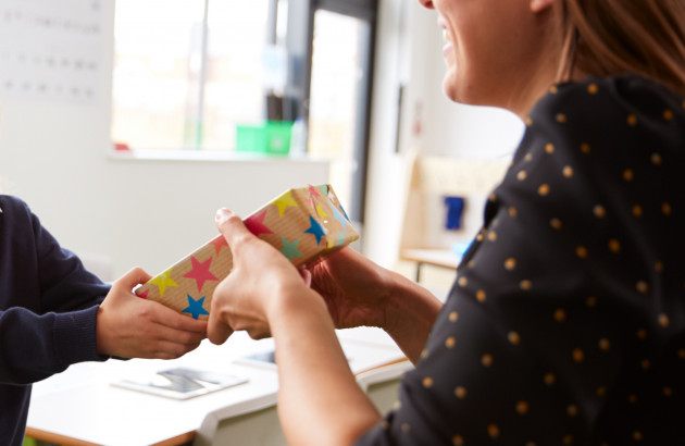 Do you think teachers should receive gifts at the end of the school year?
