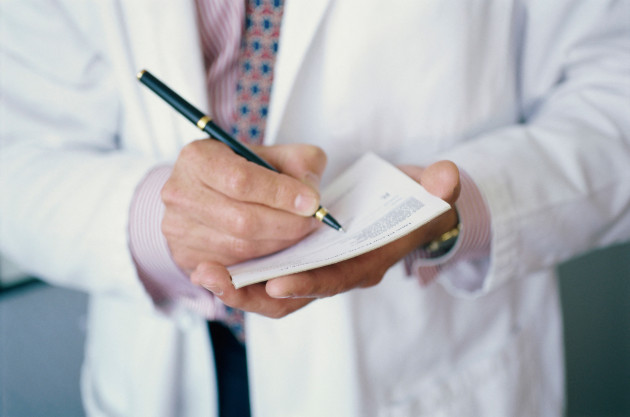 Do you think workers should need a doctor's note from the first day of sick leave?