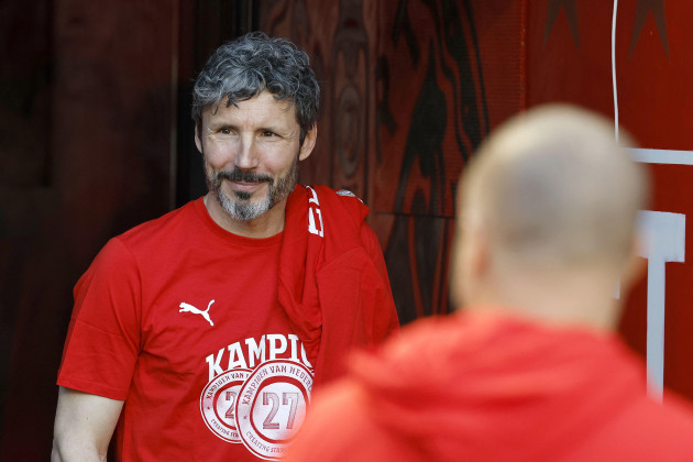 Van Bommel set to take over as Belgium coach: reports
