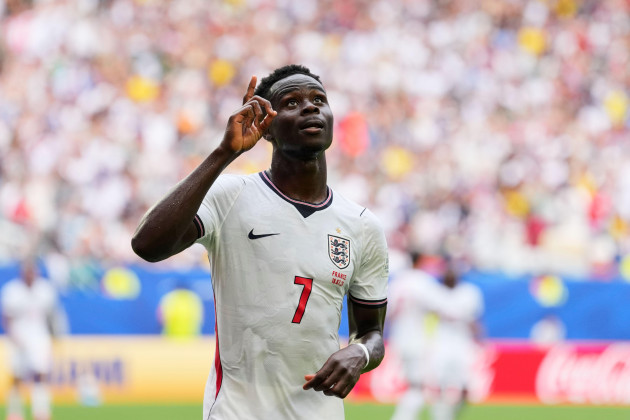 England beat France 6-4 in wild World Cup third-place play-off