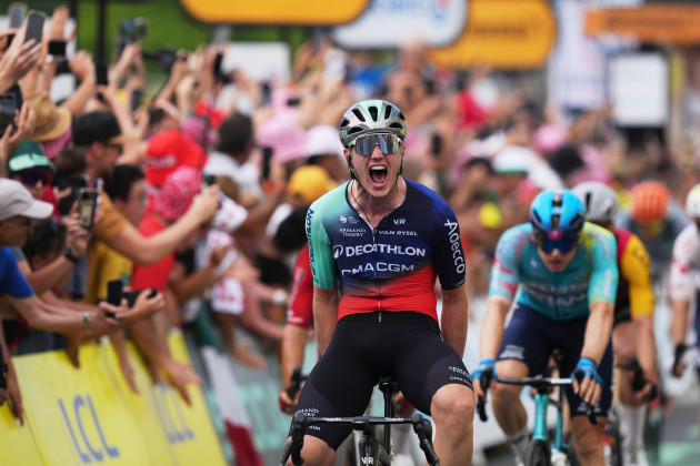 Dutch debutant Kooij wins Tour de France fifth stage in chaotic sprint finish