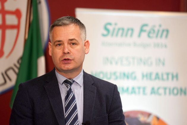 Scammers posing as Pearse Doherty online are asking for money, Sinn Féin TD warns