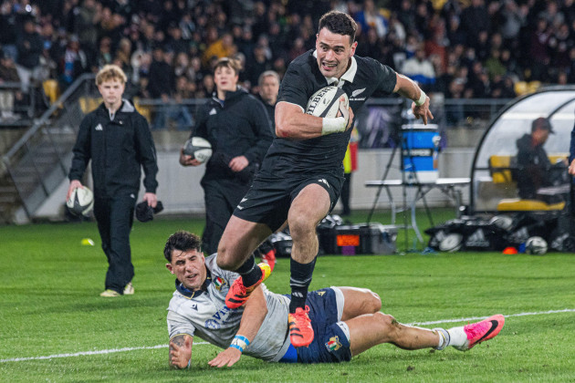 Jordan breaks try record as All Blacks rout Italy 47-17