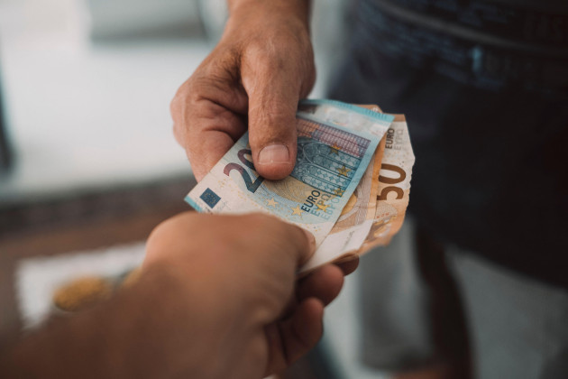 Fraudsters are now tricking people into handing over cash and will come and collect it themselves